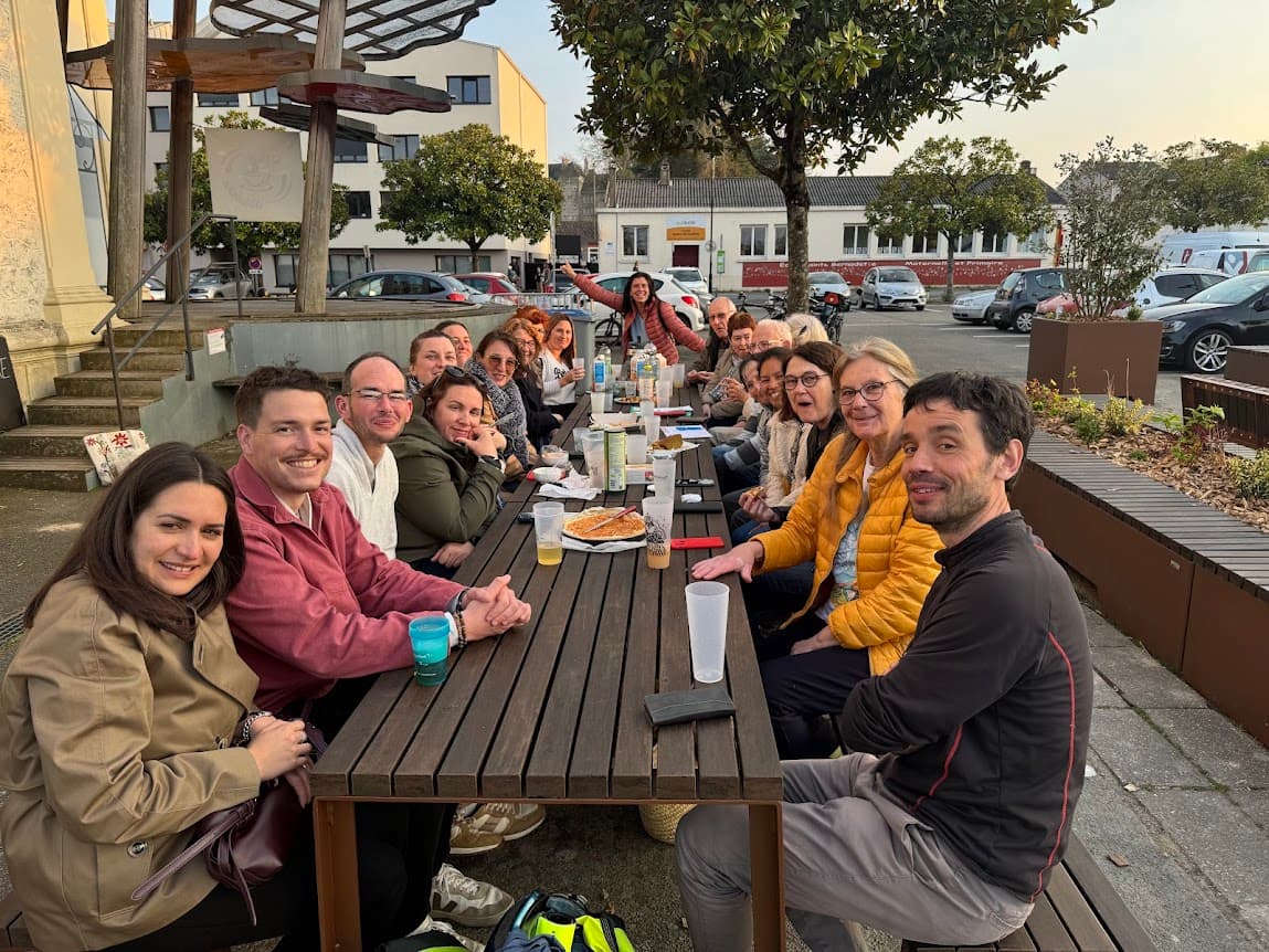 Moment convivial entre membres de TempsPourTemps